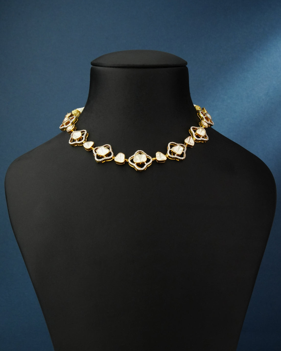 Alveena Polki And Diamond Choker