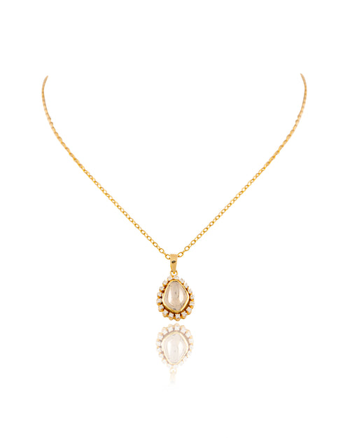 Kriti Polki And Diamond Pendants