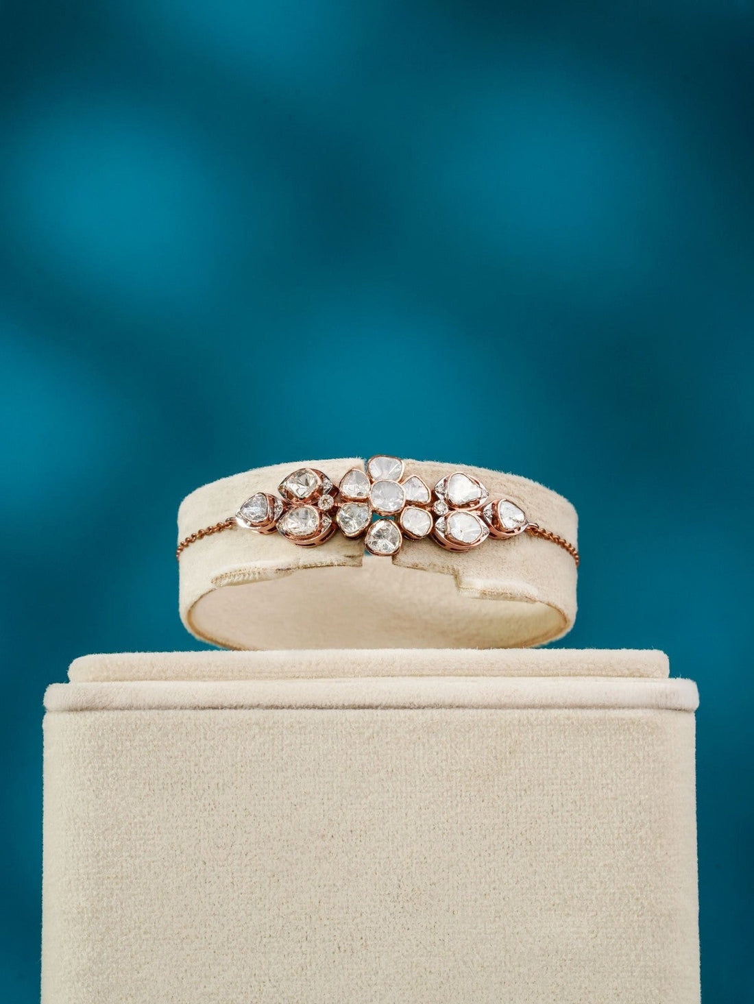 Menaja Polki And Diamond Loose Bracelet