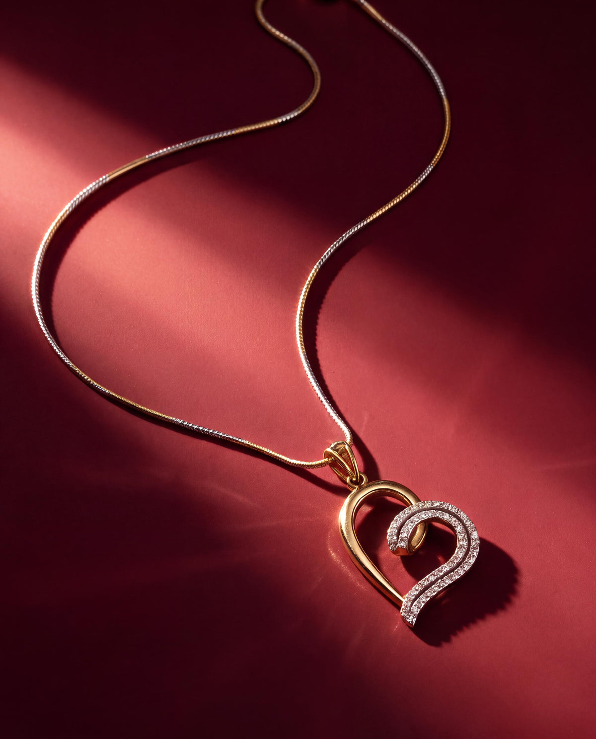 Daphne Diamond Pendant