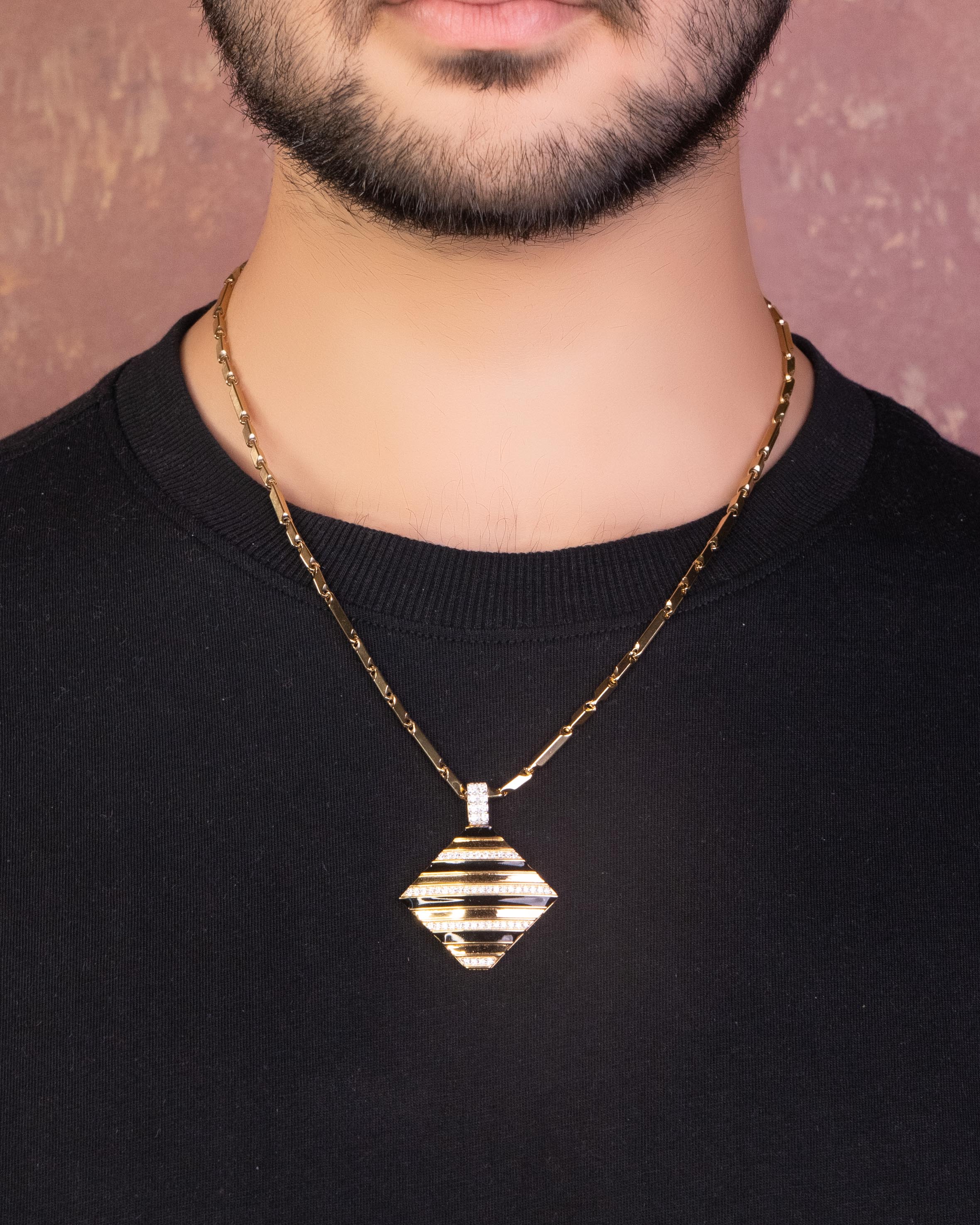 Shreyash Diamond Pendant