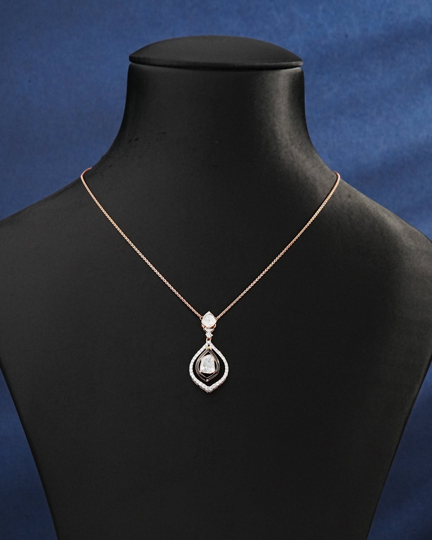 Sanjana Polki And Diamond Pendant