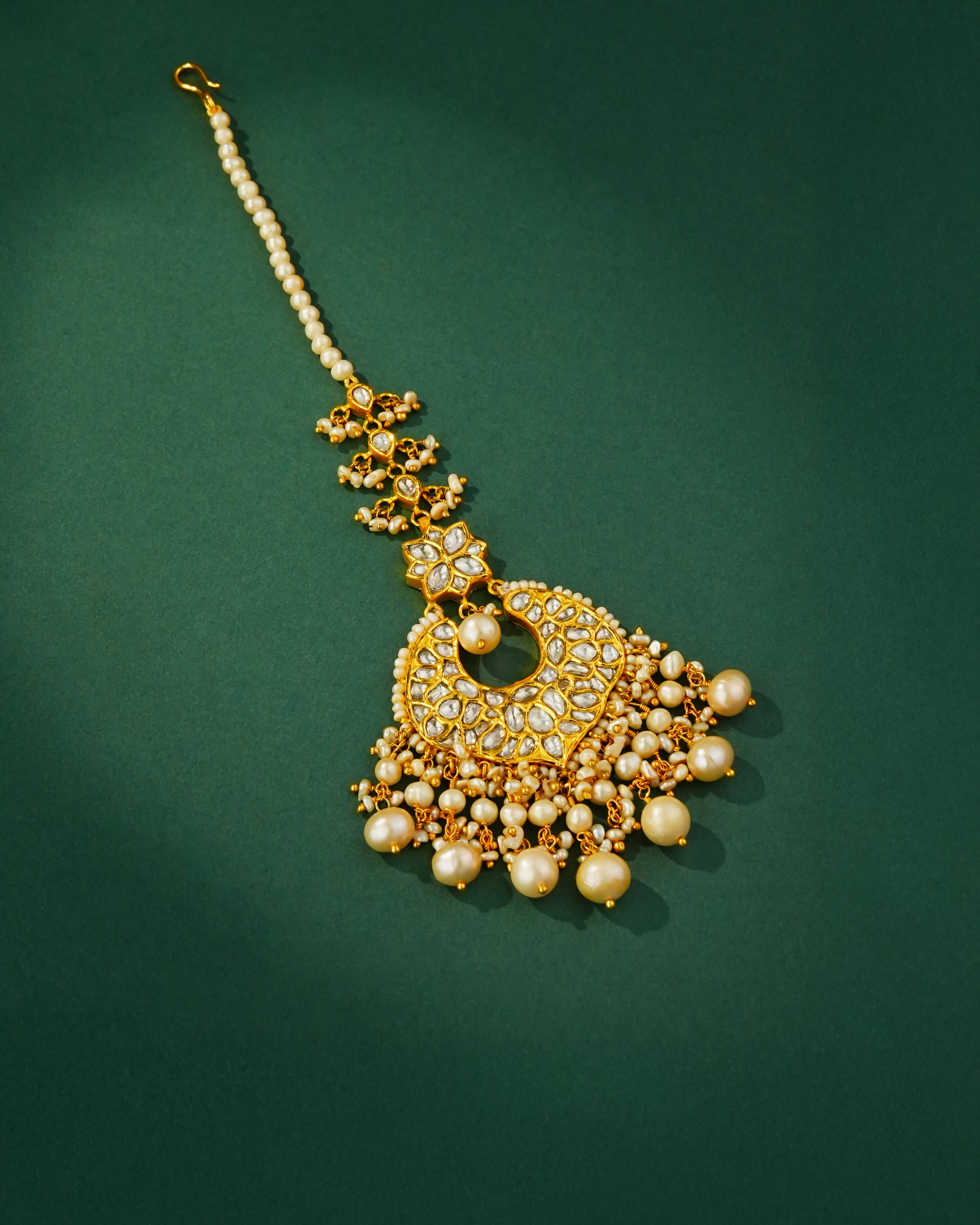 Ishita Polki Maangtika