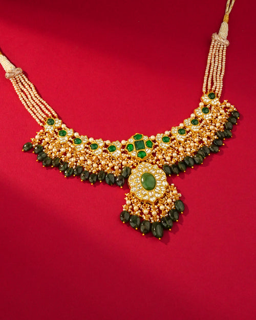 Hinanshi Polki Necklace