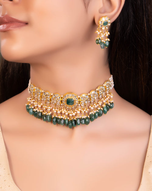 Mariam Choker And Ishika Tops Polki Set