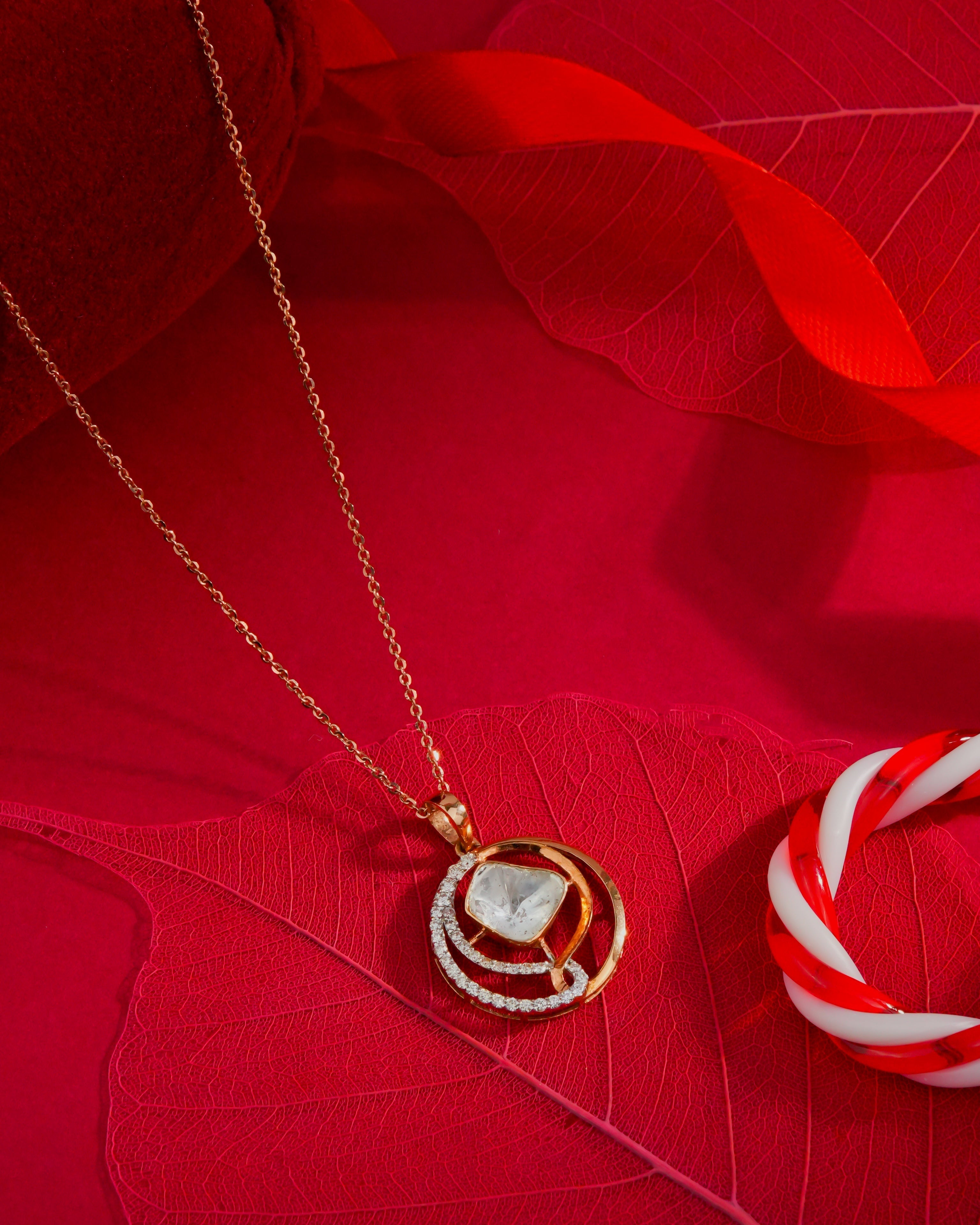 Shruti Polki And Diamond Pendant