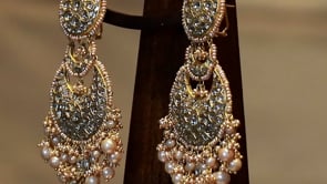 Jasmeen Polki Chandbalis