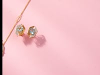 Diamond Tops