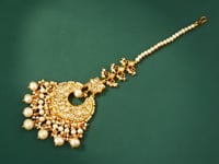 Ishita Polki Maangtika