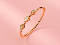 Samiksha Polki And Diamond Bangle