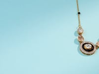 Kriti Polki And Diamond Pendant
