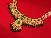 Hinanshi Polki Necklace