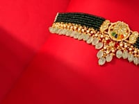 Riyaanshi Polki Bead Choker