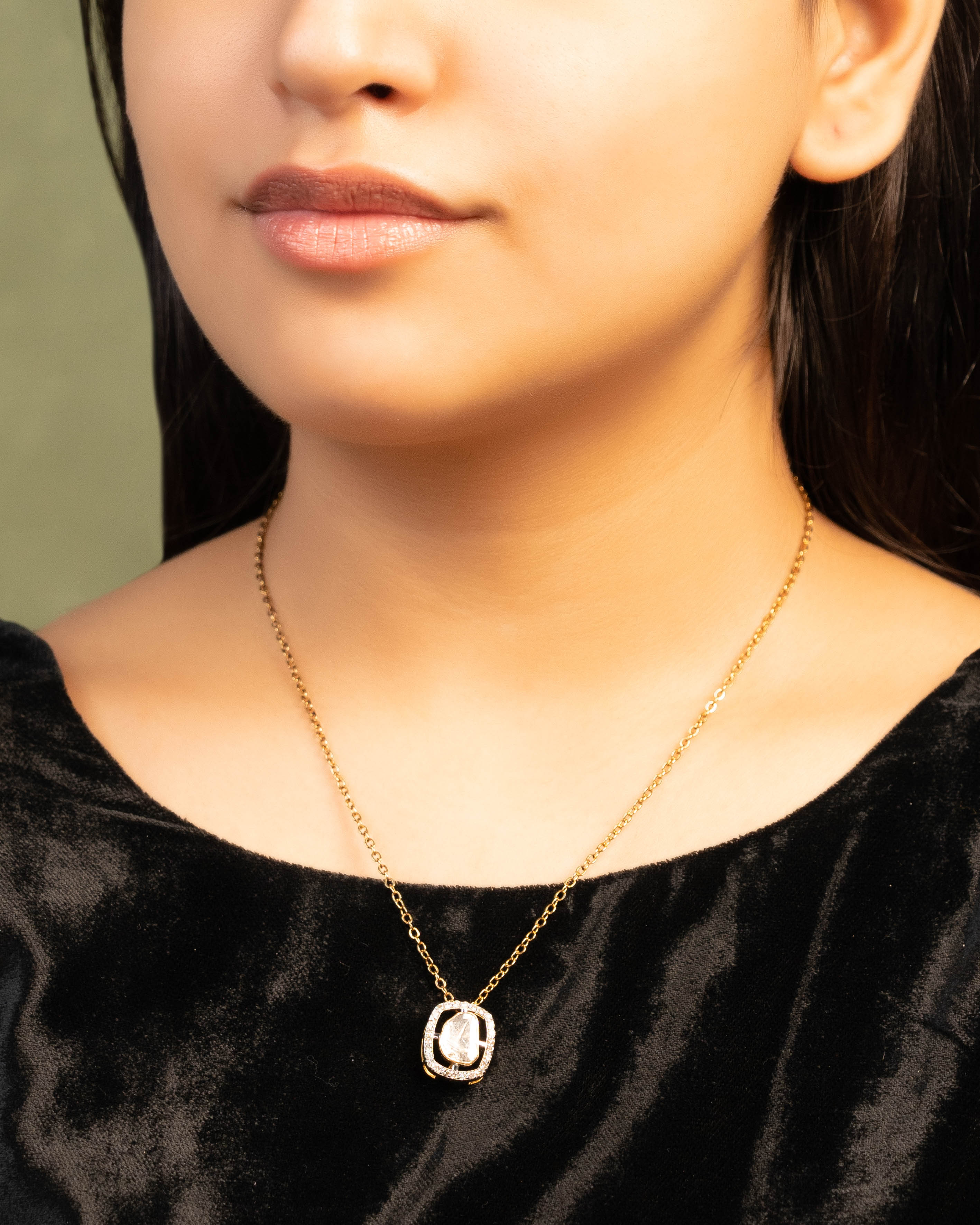 Suman Polki And Diamond Pendant