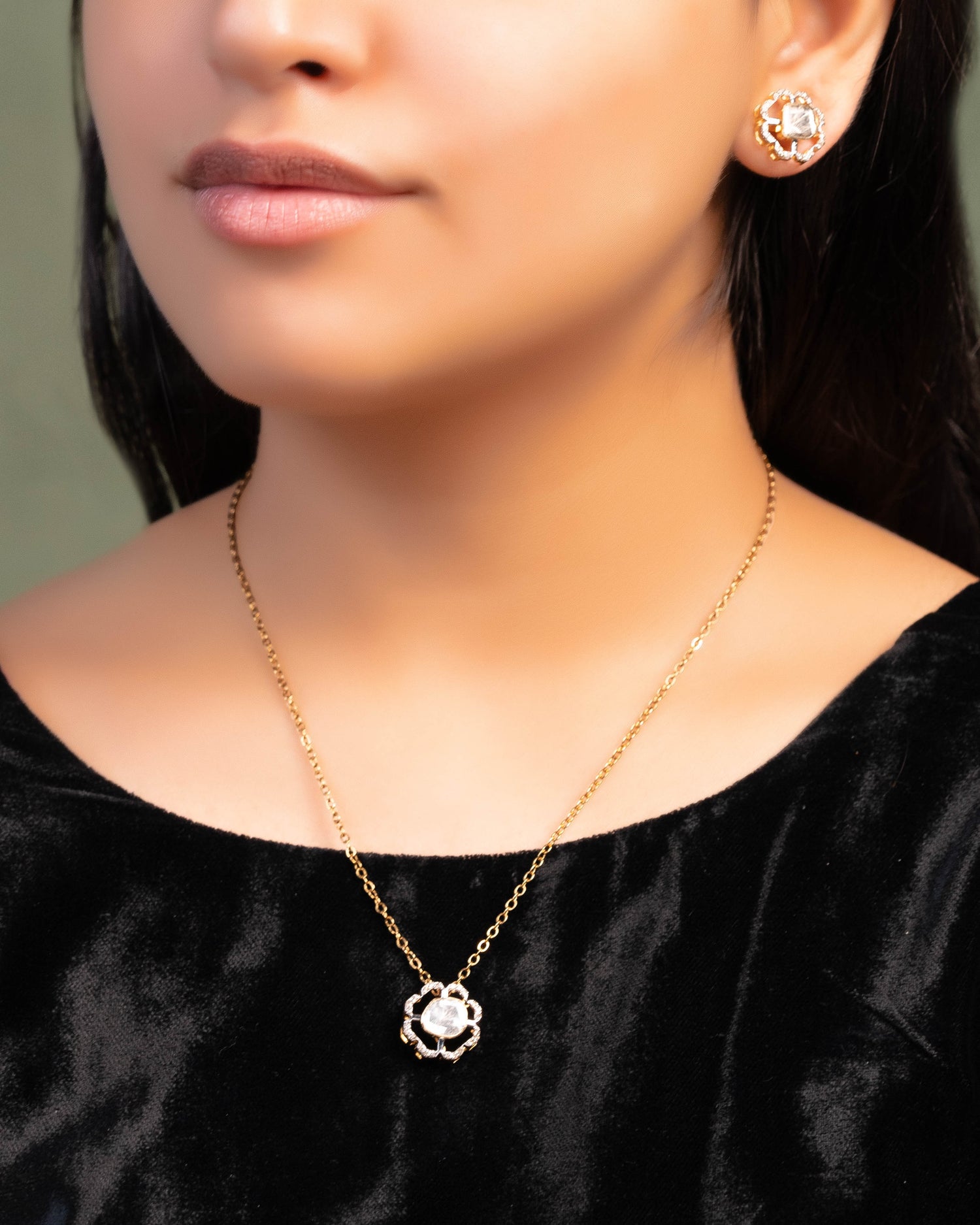 Maitri Polki And Diamond Pendant