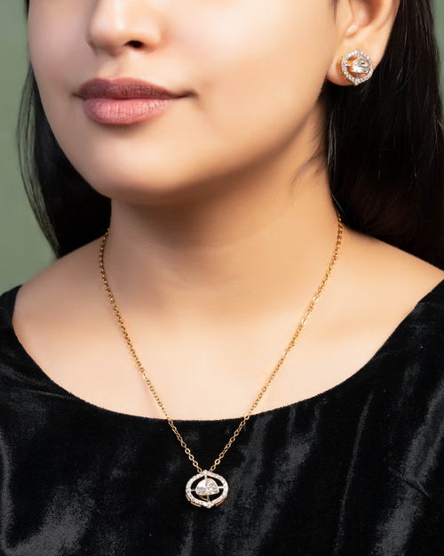 Tanushree Pendant And Bhagyashri Tops Polki And Diamond Set