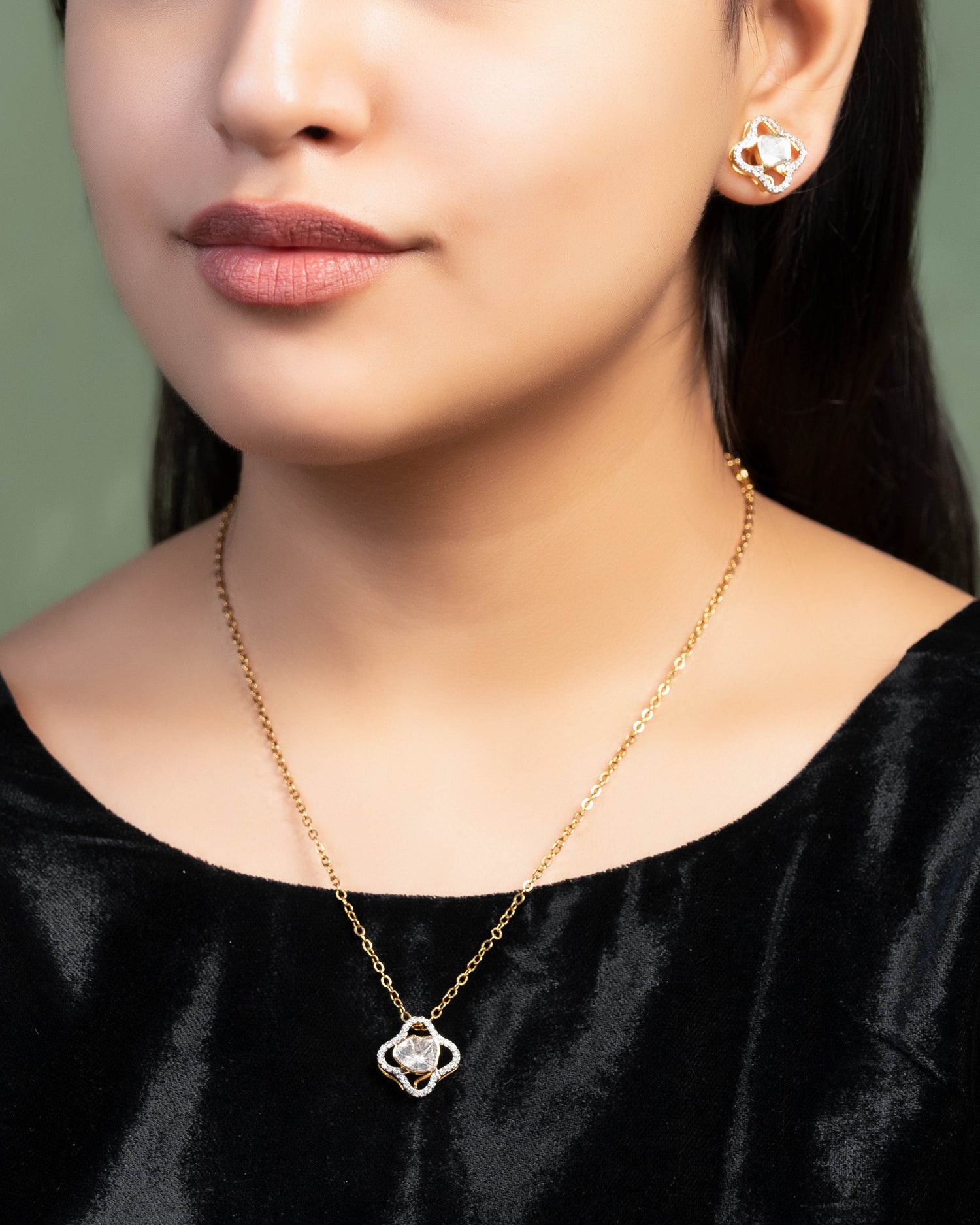 Drishtha Polki And Diamond Tops