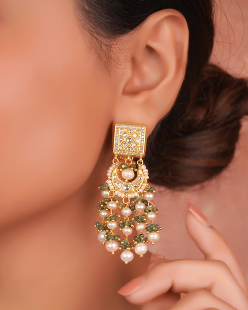 Ashwini Choker And Riddhi Chandbalis Polki Set