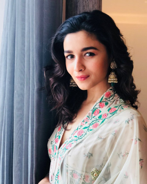 Decoding Alia Bhatt's Every Look at Her BFF's Wedding & Here's How to Get  Them! | WeddingBazaar