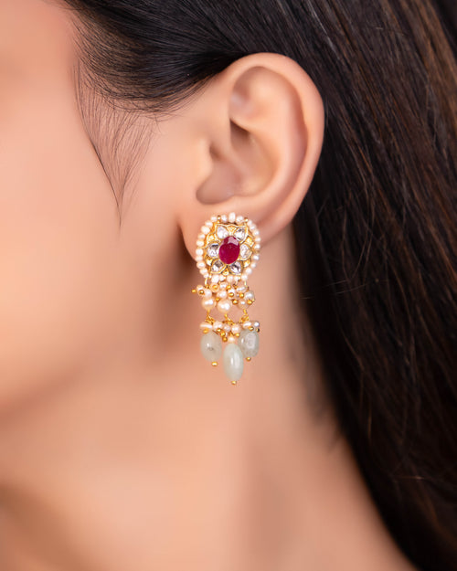 Vrsuhti Choker And Gunjan Tops Polki Set